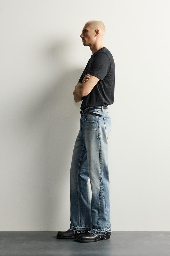 FLARE FIT JEANS